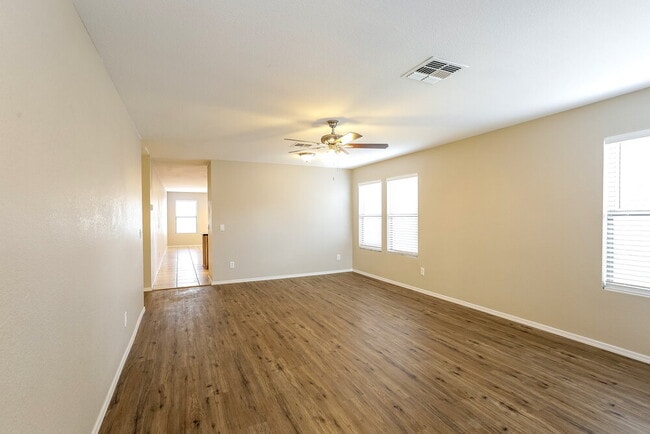 Building Photo - 2544 W Romley Rd