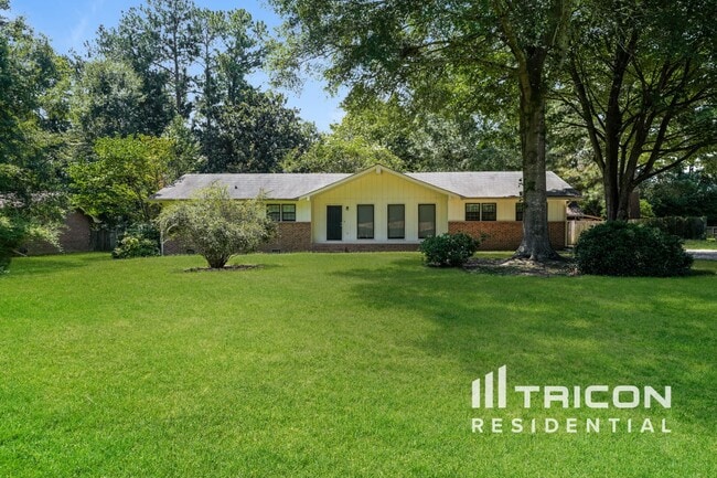 Building Photo - 2633 Green Valley Ct