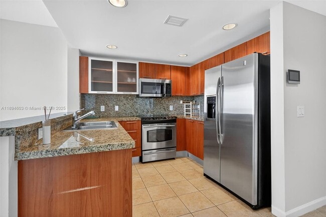 Foto del edificio - 2021 SW 3rd Ave