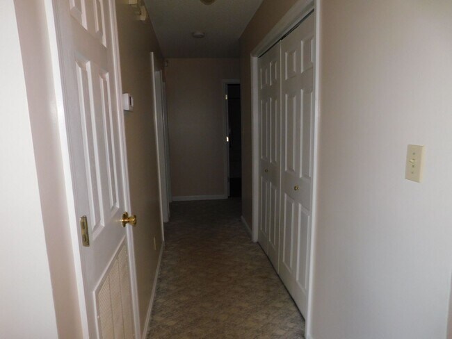 Foto del edificio - 3 Bedroom Home in Pebble Creek Subdivision