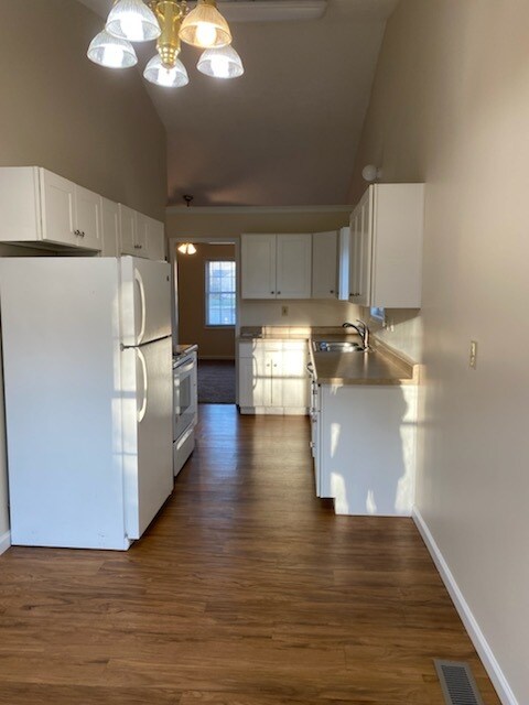 Building Photo - 539 Duroc Ct