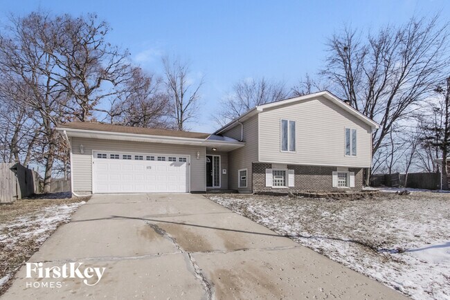 Building Photo - 673 Sullivan Ln