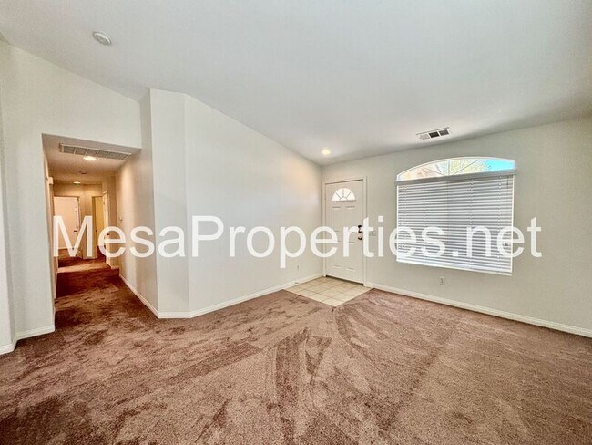 Foto del edificio - 15976 Elkins St