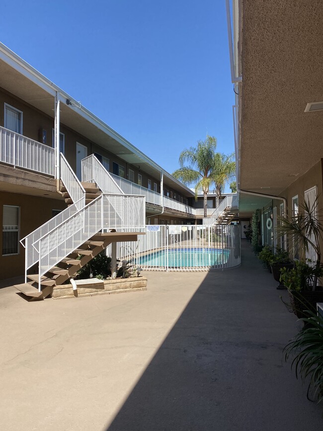 5457 Laurel Canyon Blvd Unit 107, Valley Village, CA 91607 Apartments