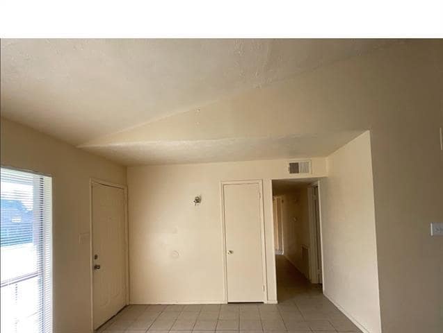 Foto del edificio - 5821 Winell Dr