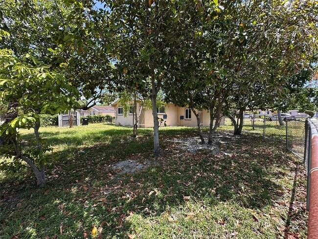 Foto del edificio - 17150 NE 4th Pl