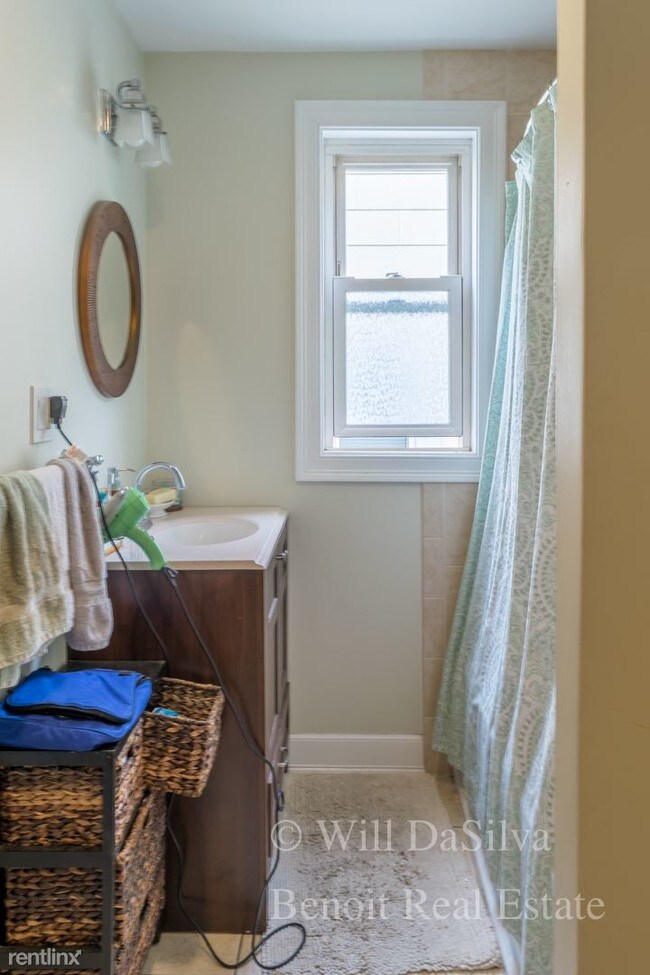 Building Photo - 11 Langmaid Ave