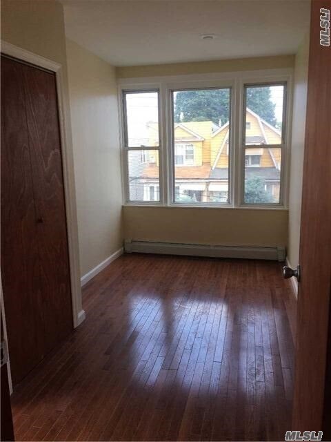 Foto del edificio - 208 E 42nd St