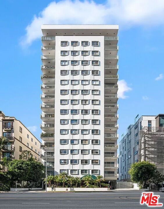 Foto del edificio - 10787 Wilshire Blvd