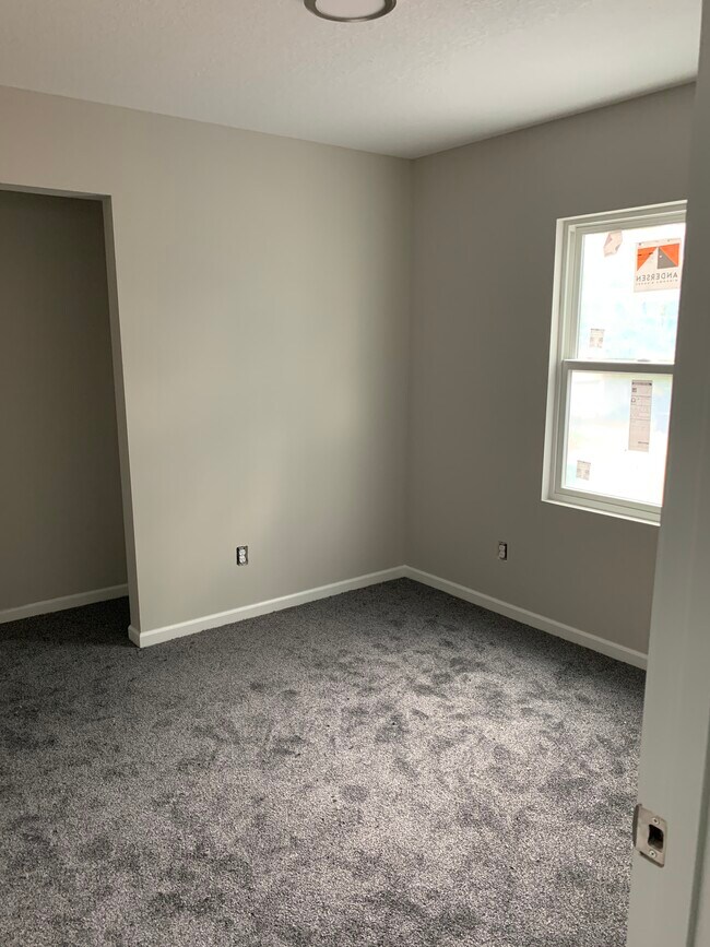 Foto del edificio - 2106 Fairmont St SE