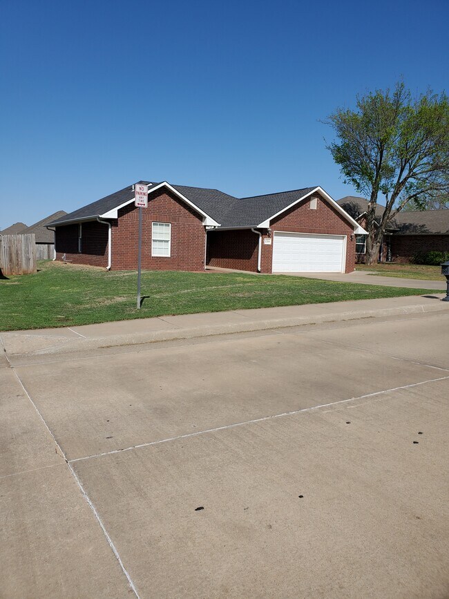 Foto del edificio - 2306 N Benjamin St