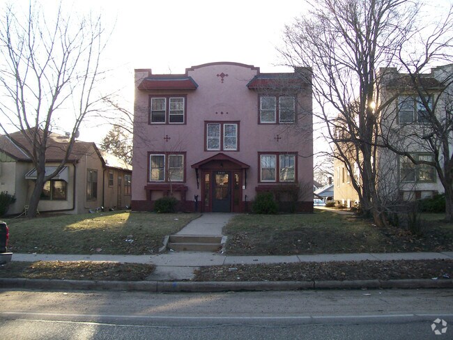 Building Photo - 4228 Cedar Ave S