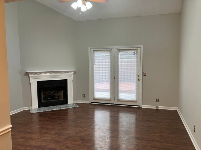 Photo - End Unit Townhome in the Villages of Brentwood