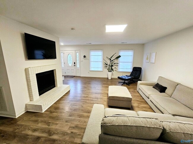 Building Photo - 6918 Steeplechase Dr NW