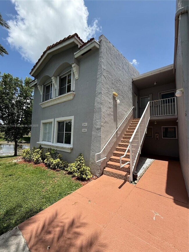 Building Photo - 4744 NW 114th Ave