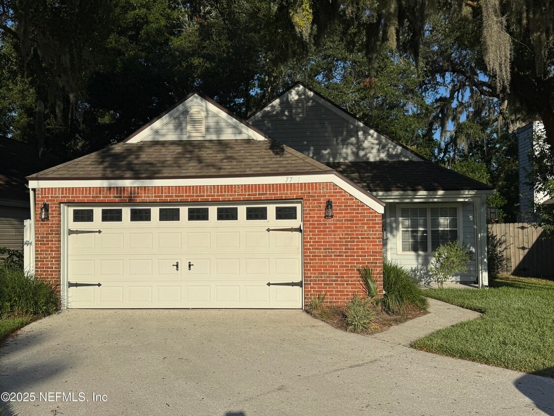 Primary Photo - 7701 Leesburg Dr S