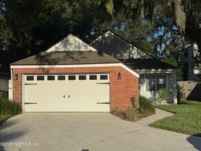 Building Photo - 7701 Leesburg Dr S