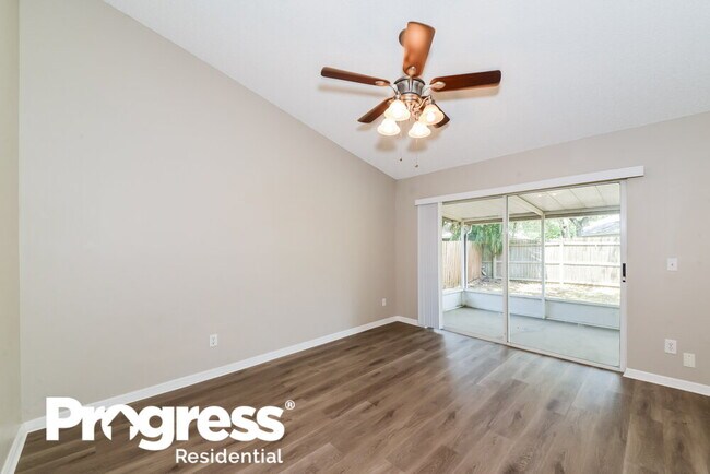 Building Photo - 1108 Hardwood Dr