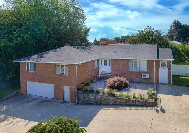 Building Photo - 34 Cherry Hill Rd