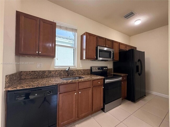 Photo - 17067 SW 93rd St Apartment