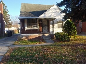 Building Photo - 10838 Somerset Ave