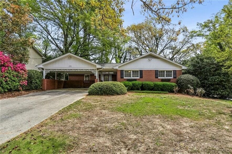 Photo - 2581 Sharondale Drive NE Unit