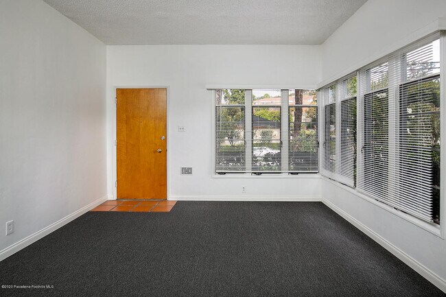 Building Photo - 7305 College Ave