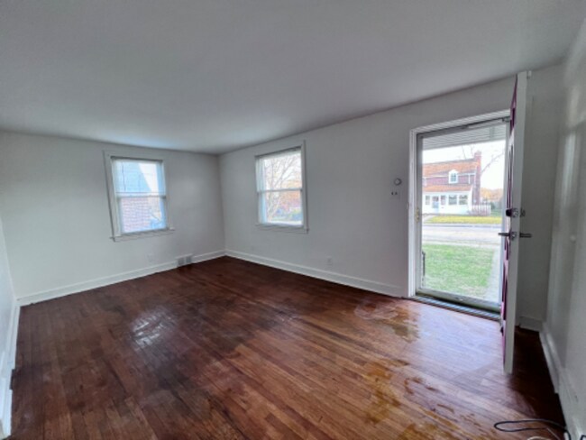 Foto del edificio - 3405 Brunswick Ave