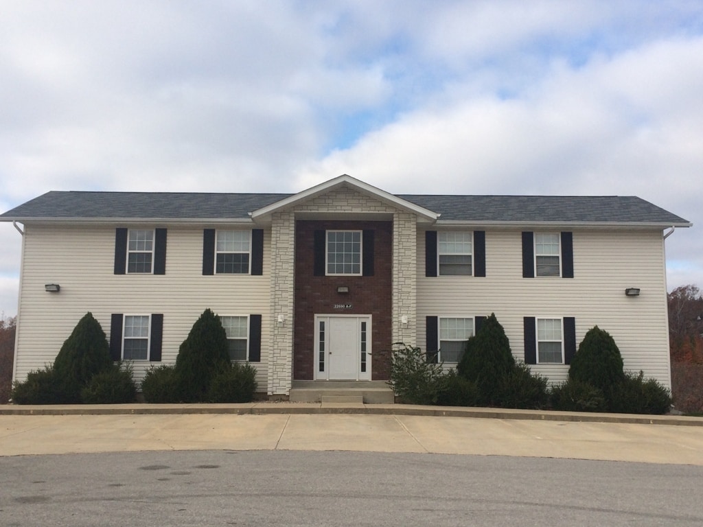 22690 Hanley Ln, Saint Robert, MO 65584 Apartments in Saint Robert