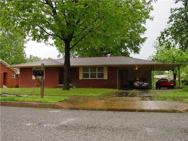 Building Photo - 3164 Beauchamp Dr