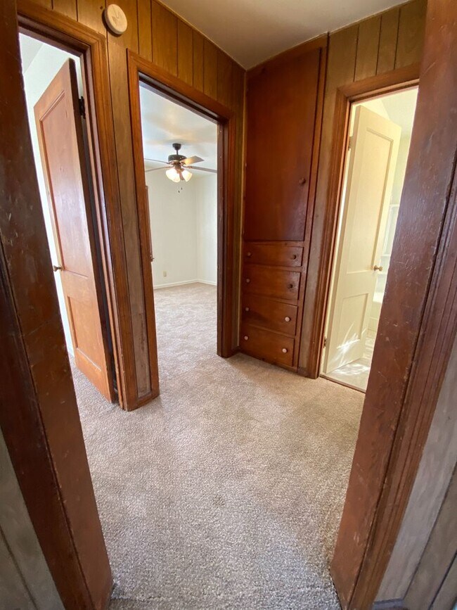 Foto del edificio - $77 MOVE IN SPECIAL!!!