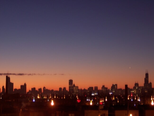 View - 2806 N Oakley Ave