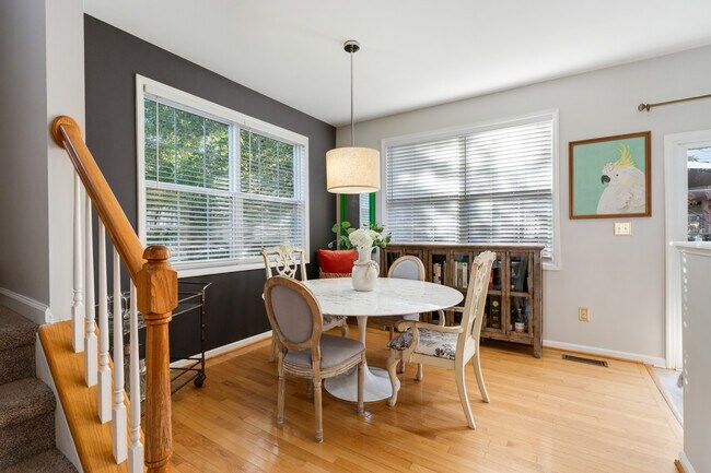 Foto del edificio - 5544 Vista View Ct