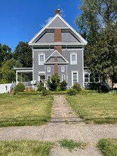 Building Photo - 323 Broad St