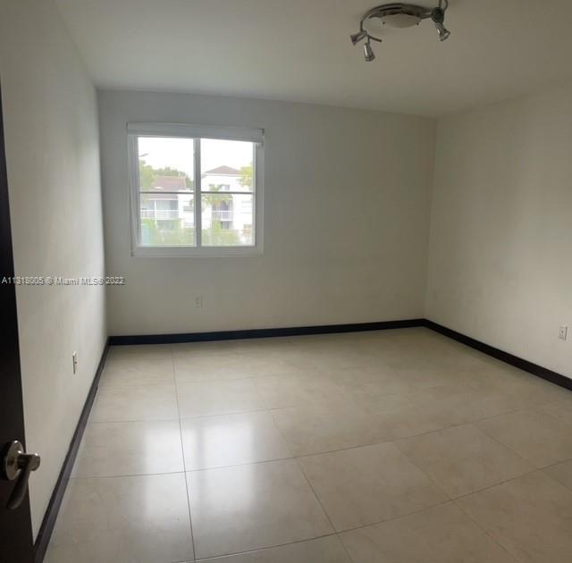 Building Photo - 4763 NW 97th Pl