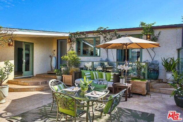 Foto del edificio - 24228 Malibu Rd