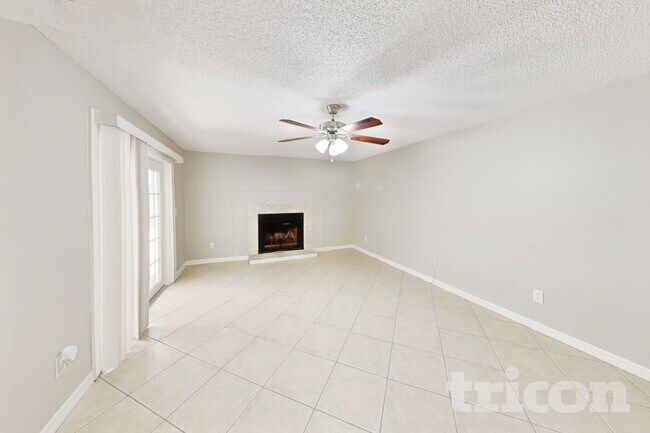 Building Photo - 506 Emberwood Dr