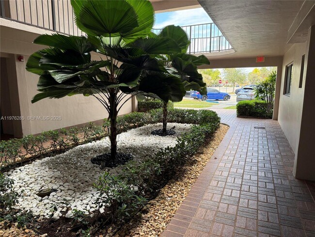 Foto del edificio - 8650 SW 133rd Avenue Rd