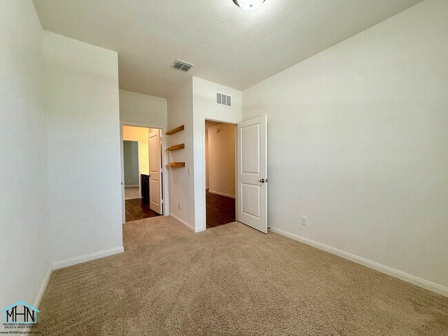 Building Photo - Beautiful 4-Bedroom 3-Bath Single Story Home Conveniently Located near Loop 1604, I-10, and FM 1516!