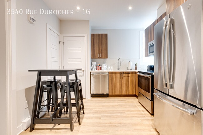 Photo du bâtiment - 3540 Rue Durocher