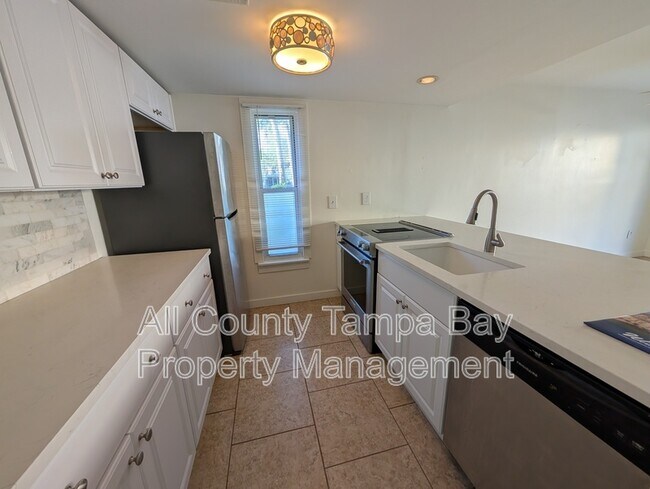 Foto del edificio - 4230 36th Ave S