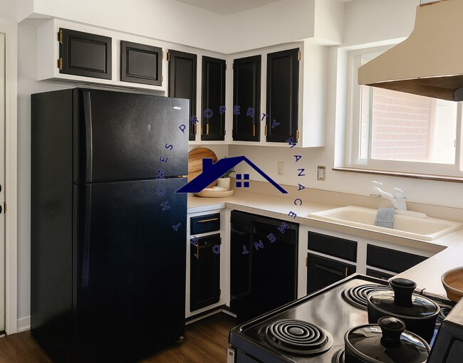 Foto del edificio - 16950 Normandy St