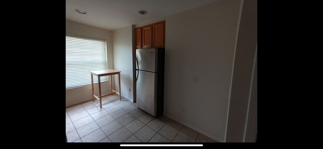 Foto del edificio - 2943 Saint Johns Ave