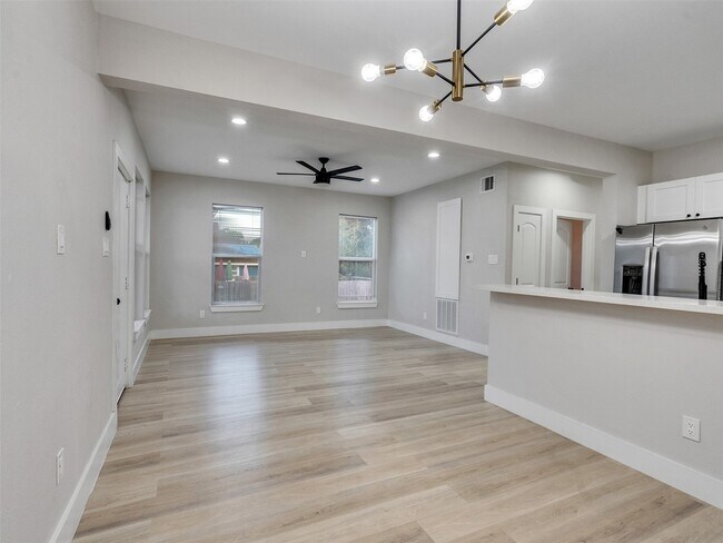Foto del edificio - 819 E 40th St
