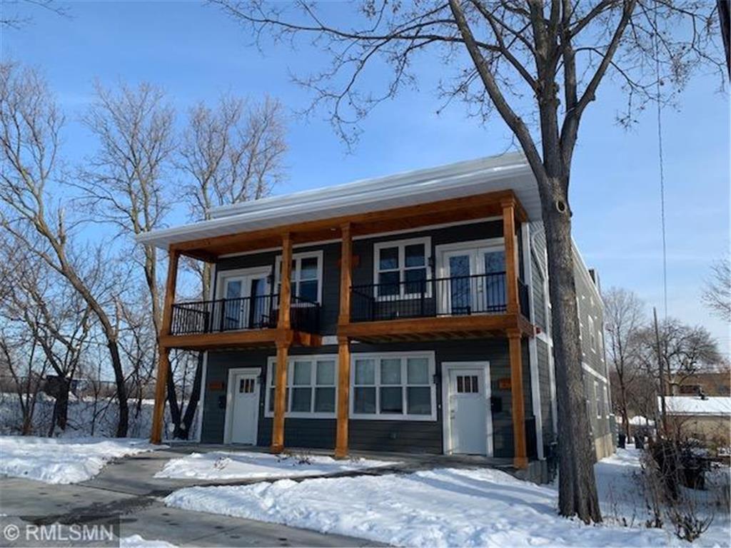 Foto principal - 2715 30th Ave S