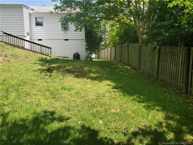 Foto del edificio - 508 S Boundary St