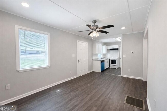 Foto del edificio - 2146 Brookview Dr NE