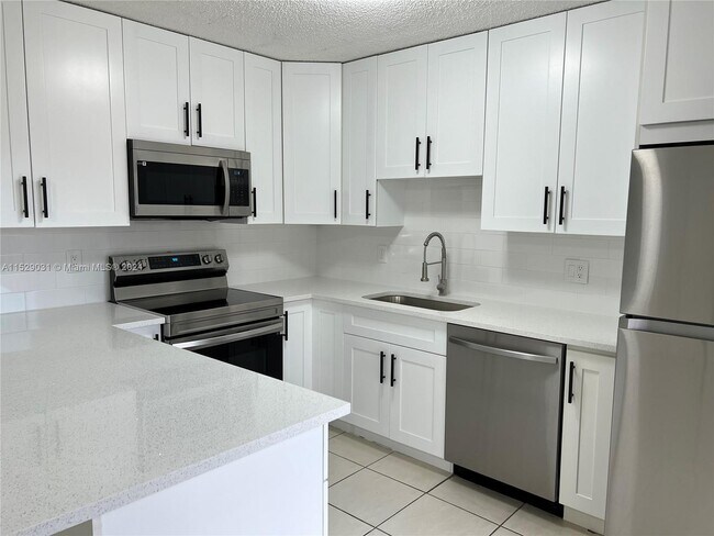 Building Photo - 22161 Boca Rancho Dr