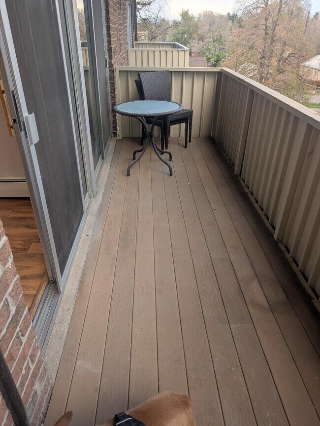 balcony - 4110 Hale Pky