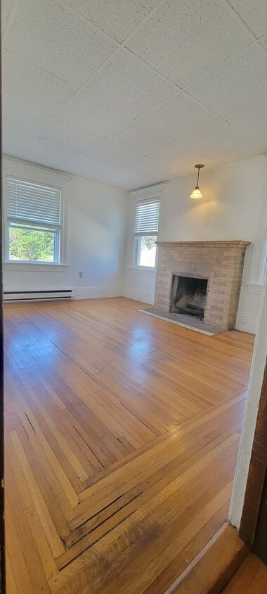 Photo - 46 Walnut St.  (#*)